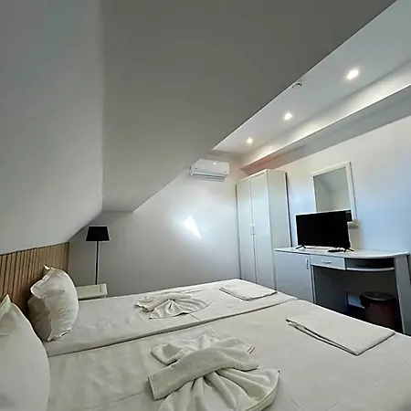 Hotel Adeti